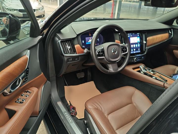 S90 2022 B5 Luxury photo 3