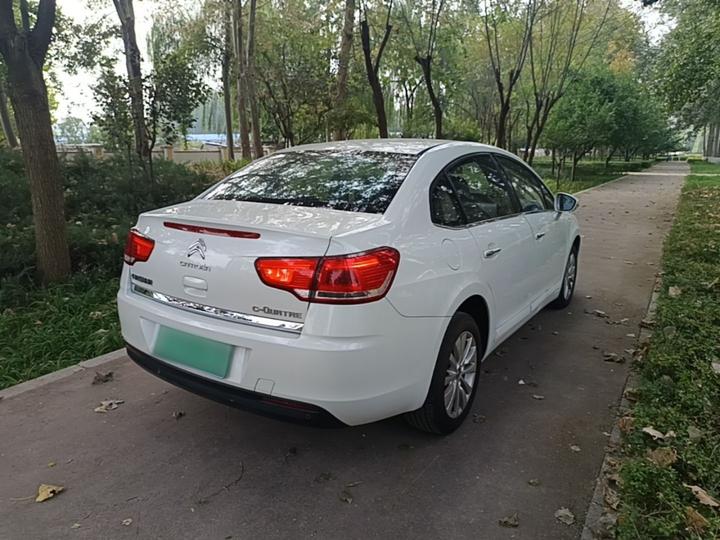 2013 Sedan 1.6L MT photo 6