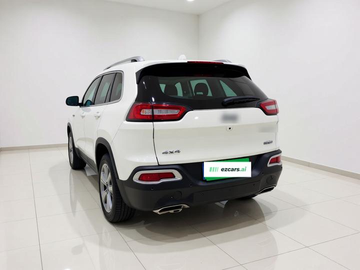 Cherokee 2016 2.4L Leading Smart photo 4