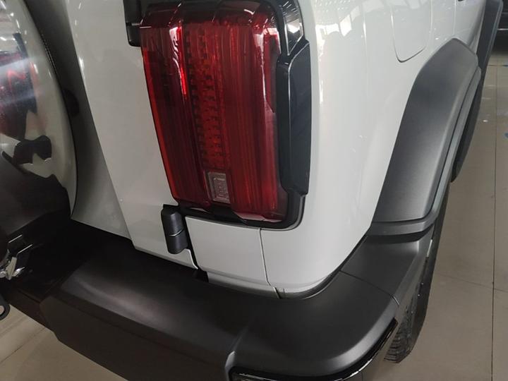 300 EV 2025 Hi4-T 37.1kWh photo 7