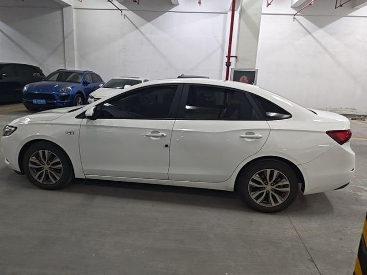 Excelle 2021 1.3T AT Mild Hybrid Elite photo 4