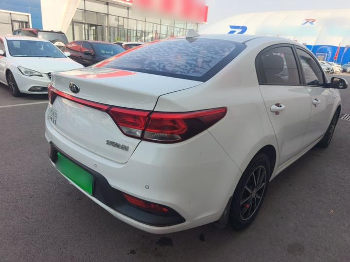 K2 2017 Sedan 1.4L MT 15 Special GLS photo 6