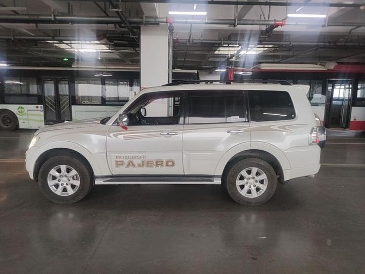 Pajero Imported 2019 3.0L AT Luxury photo 3
