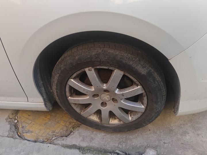 308 2014 Classic 1.6L MT photo 8