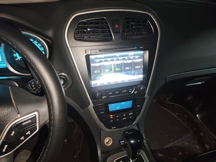 GAC Trumpchi GS5 2012 2.0L AT RWD Anniversary Edition photo 5