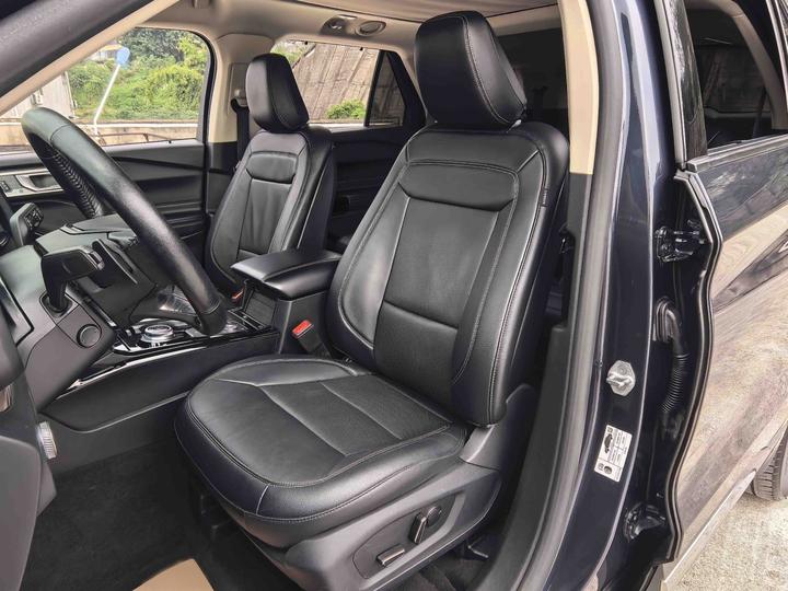 Explorer 2020 EcoBoost 285 AWD Titanium 6-Seater photo 6
