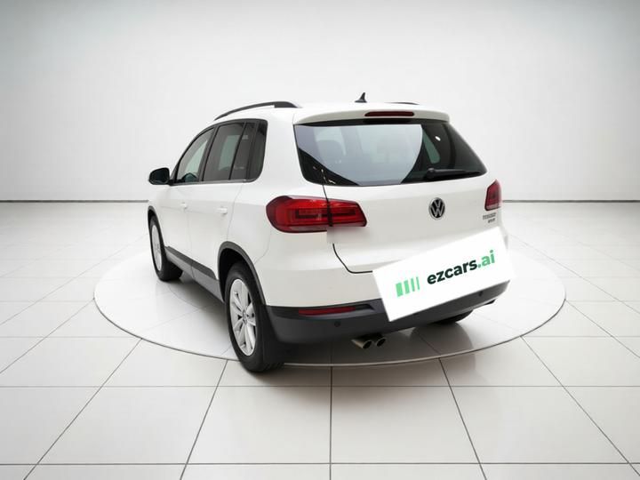 Tiguan 2017 300TSI AT RWD photo 4
