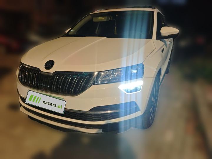 Karoq 2021 TSI280 Luxury