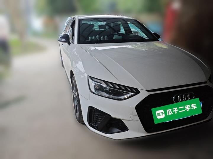 A4L 2022 40 TFSI Luxury Dynamic photo 3
