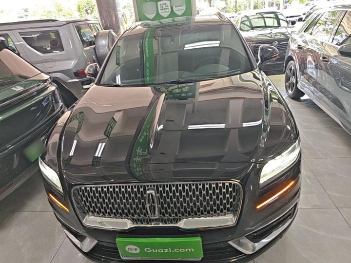 Nautilus Imported 2020 2.0T photo 2