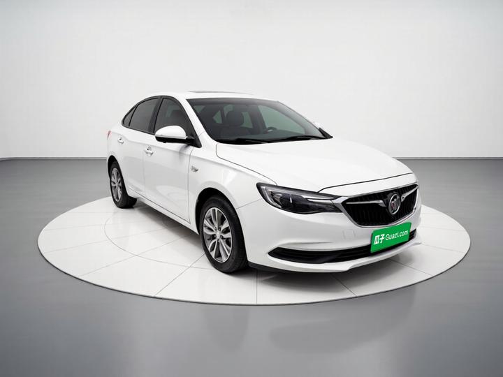 Excelle 2019 18T AT Elite China VI photo 3