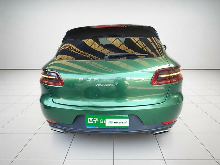 2017 Macan 2.0T photo 3