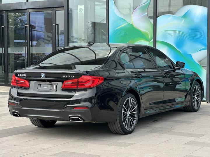 5 Series 2019 Facelift 530Li Exclusive M Sport Package photo 3
