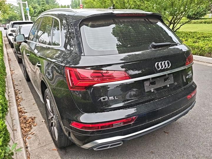 Q5L 2022 Facelift 45T Luxury Dynamic photo 4