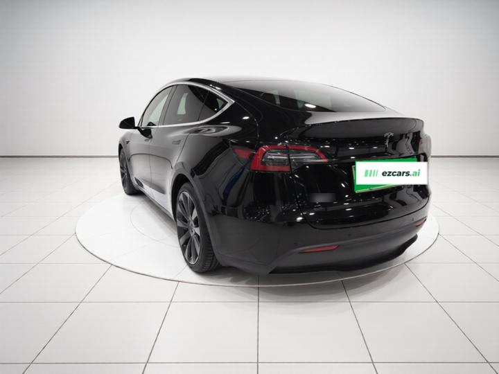 Model Y 2022 Long Range AWD photo 4