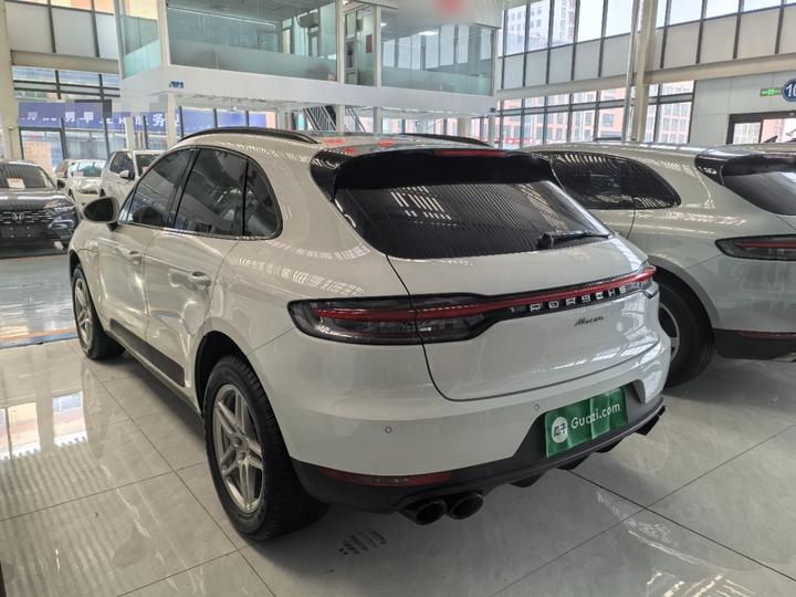2018 Macan 2.0T photo 4