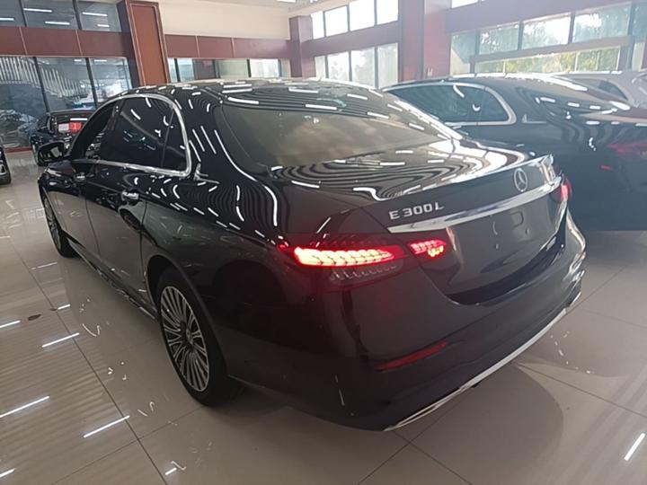 E-Class 2023 Facelift E 300 L Sport Fashion photo 4
