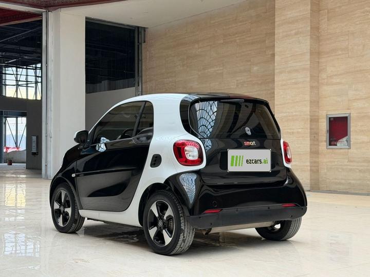 fortwo 2018 1.0L 52 Coupe China V photo 4