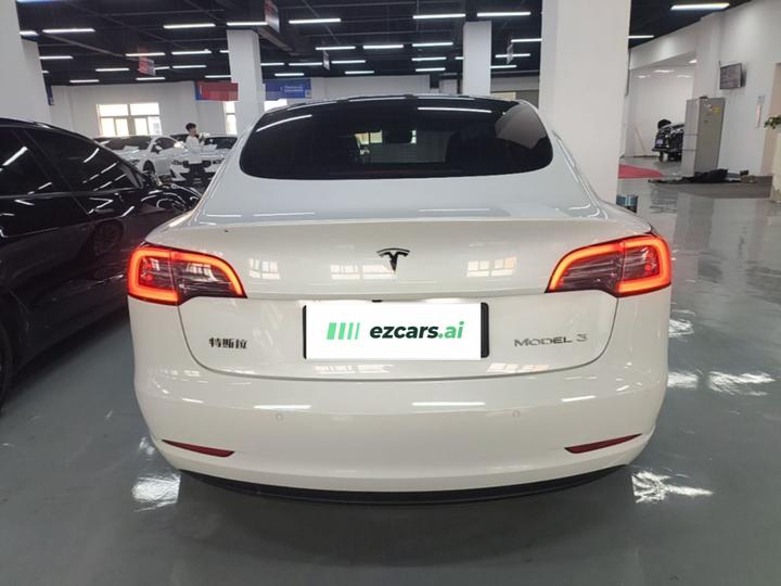 Model 3 2022 RWD photo 3