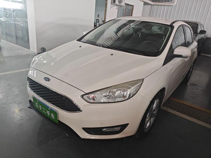 Focus 2015 Hatchback 1.6L AT Comfort