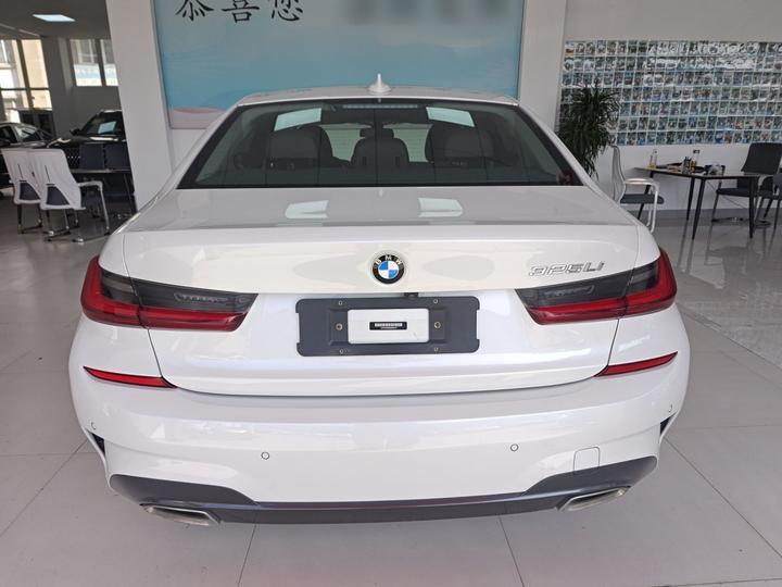 3 Series 2022 Facelift 320Li M Sport Package photo 3