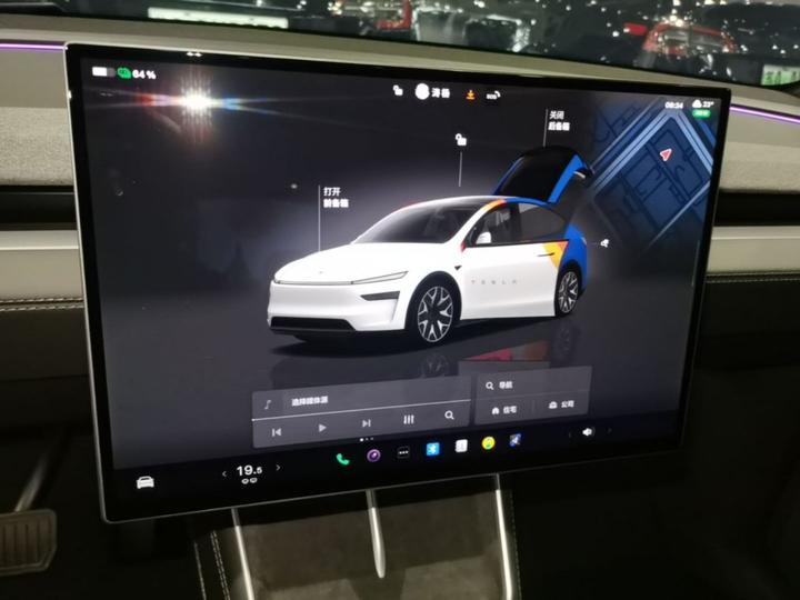 Model Y L 2025 Long Range AWD photo 4