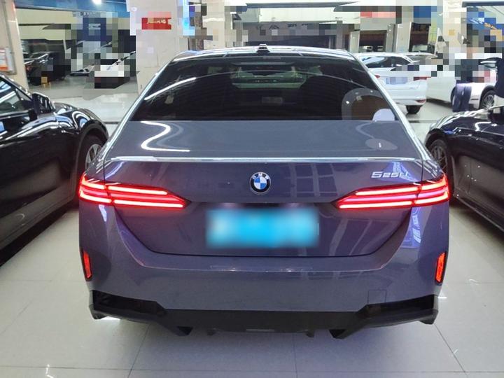 5 Series 2024 525Li M Sport Package photo 5