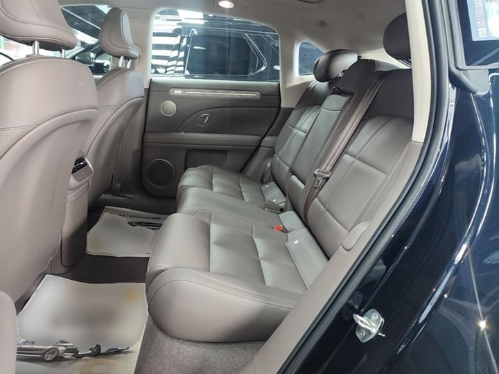 IM Motors LS6 2026 EREV 66 Max+ photo 4