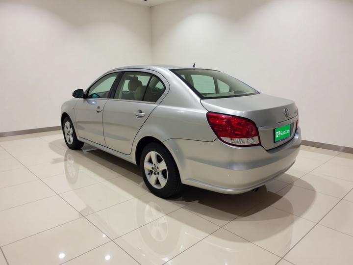 Lavida 2011 1.6L AT photo 4