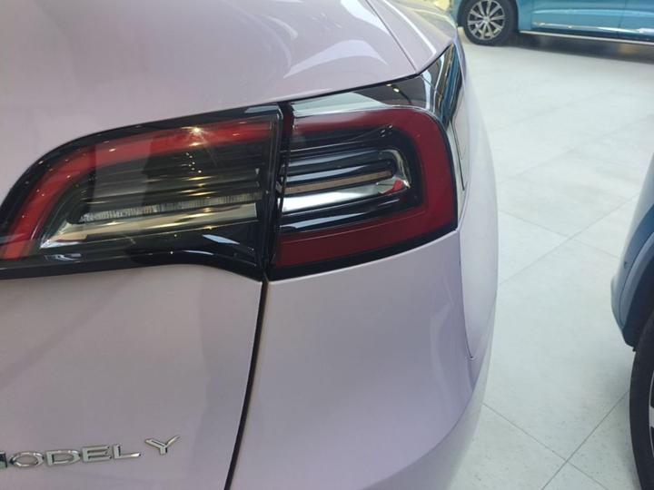 Model Y 2022 Facelift Long Range AWD photo 7