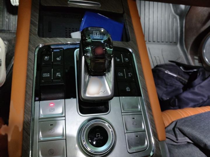 500 EV 2024 Hi4-T photo 6