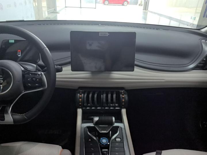 Yuan PLUS 2024 Honor 510KM photo 7