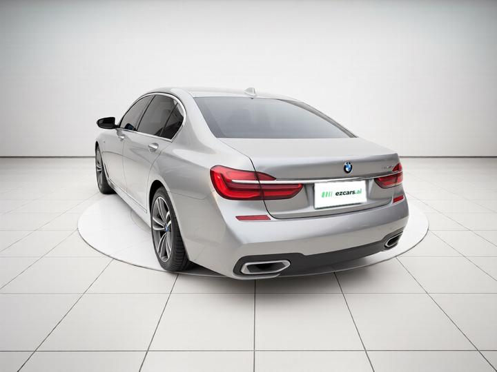 7 Series 2018 730Li Exclusive M Sport Package photo 4