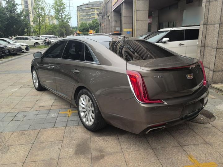 XTS 2018 28T Elite photo 4