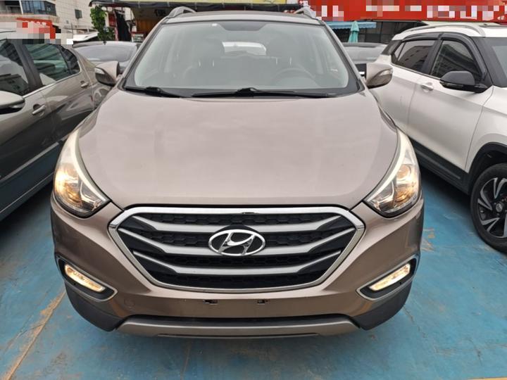ix35 2015 2.0L AT RWD Smart IV photo 2
