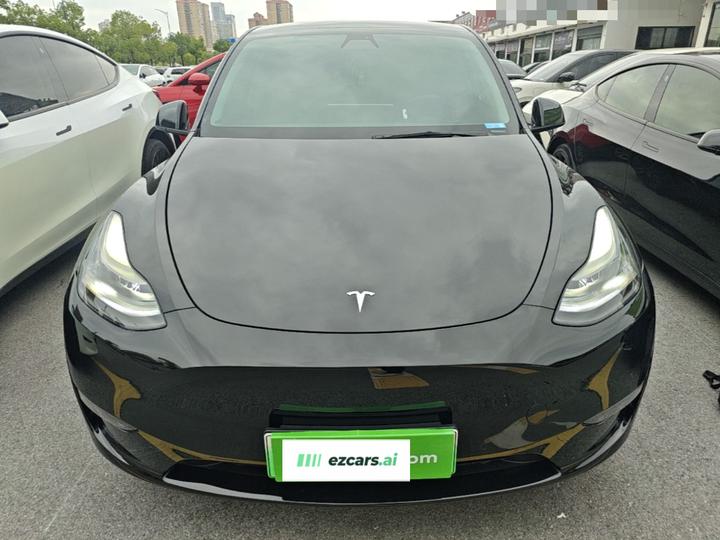 Model Y 2022 Long Range AWD photo 2