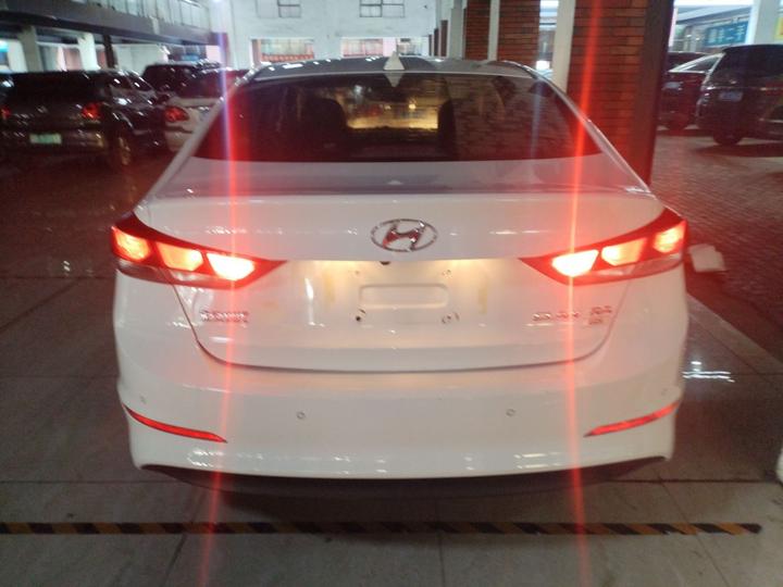 Elantra 2016 1.6L AT Smart Elite photo 4