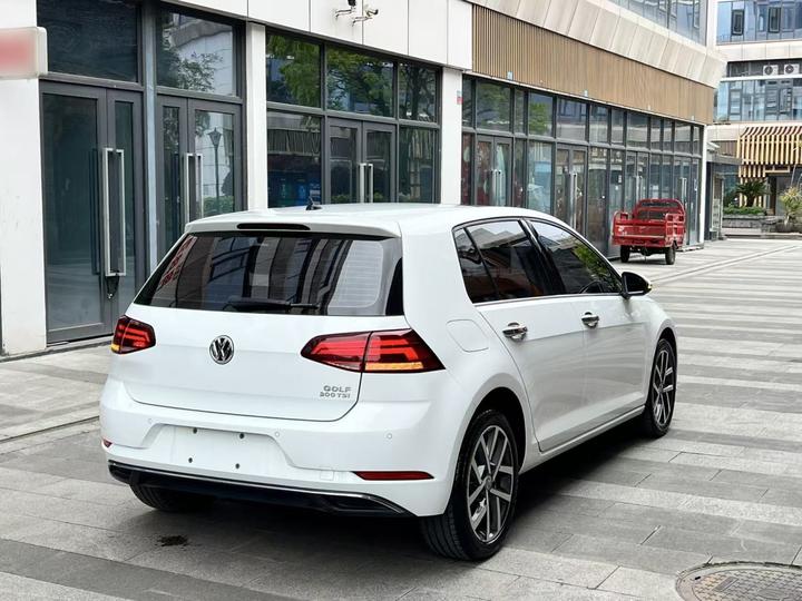Golf 2020 200TSI DSG Comfort Progressive photo 4