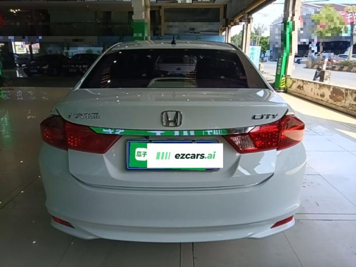 2017 1.5L CVT Comfort photo 3