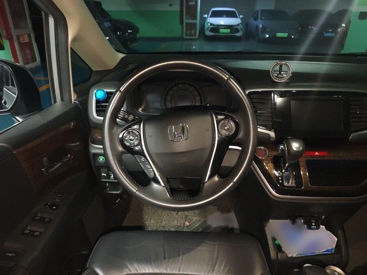 Odyssey 2015 Facelift 2.4L Smart photo 3