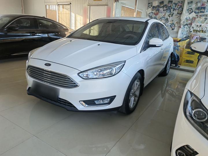 Focus 2017 Sedan 1.6L AT Fashion