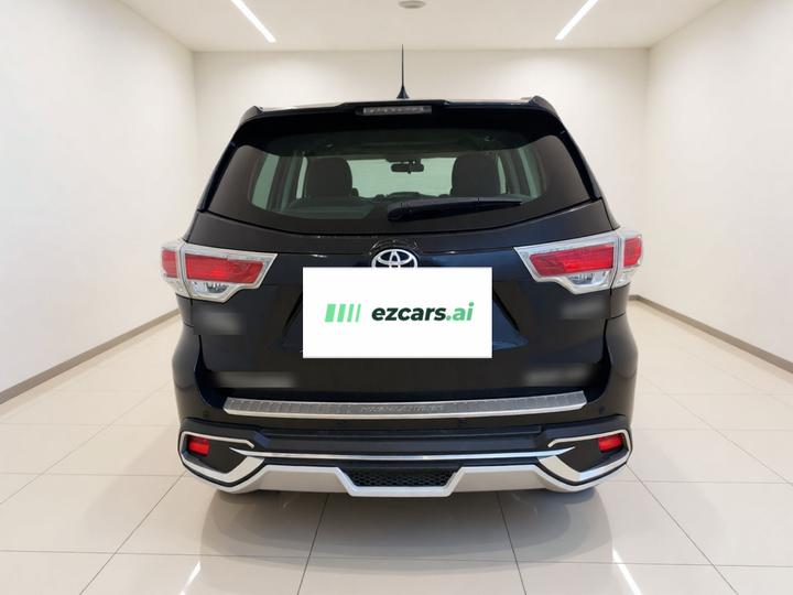 Highlander 2015 2.0T AWD Luxury 7-Seater photo 5
