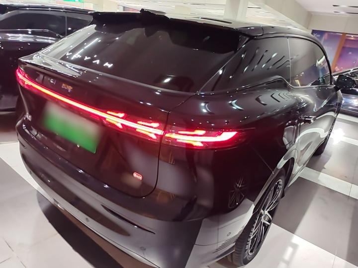 Voyah 2025 AWD Qiankun photo 4