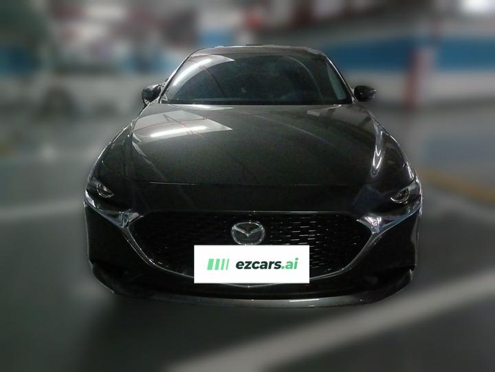 3 Axela 2023 2.0L AT photo 2