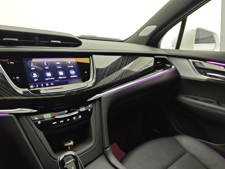 XT6 2022 2.0T 6-Seater AWD Luxury photo 5