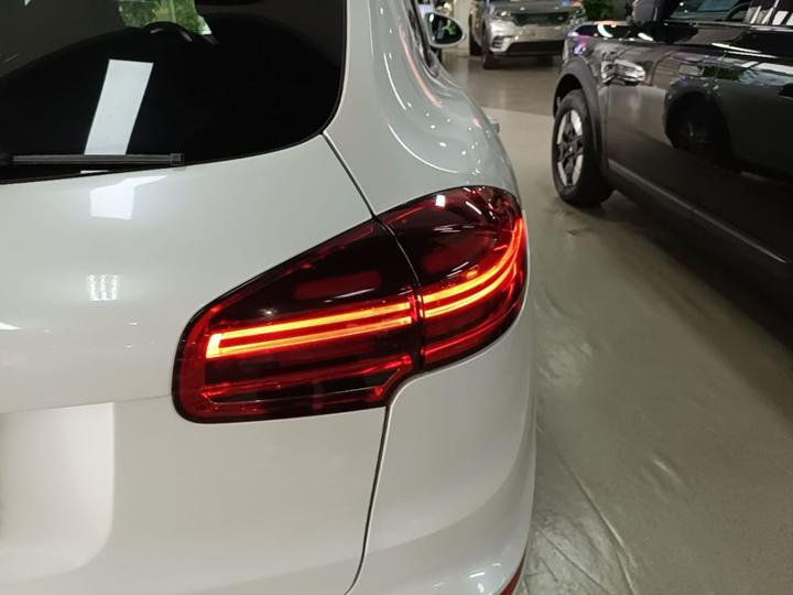 2016 Cayenne 3.0T photo 7