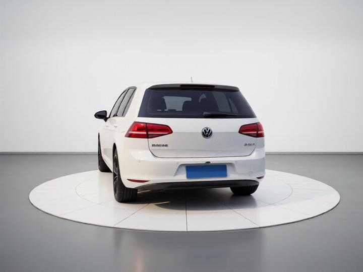 Golf 2015 1.6L AT Comfort photo 3