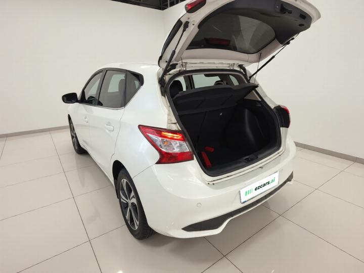 Tiida 2016 1.6L CVT photo 4