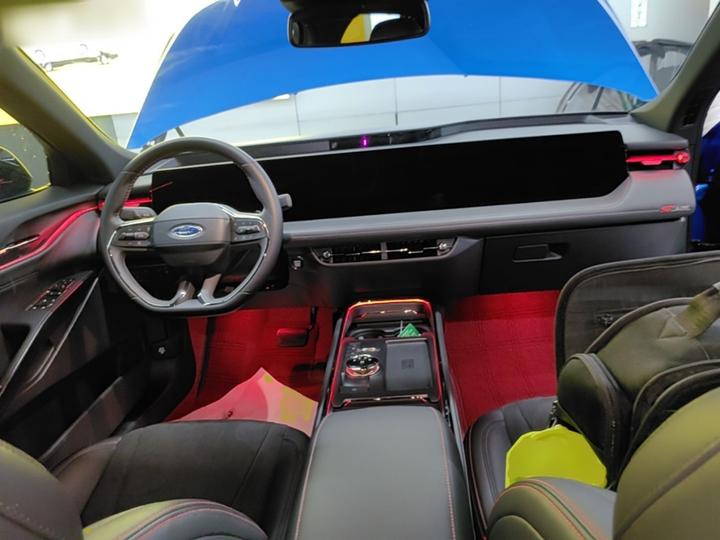 EVOS 2022 EcoBoost 245 ST-Line photo 5