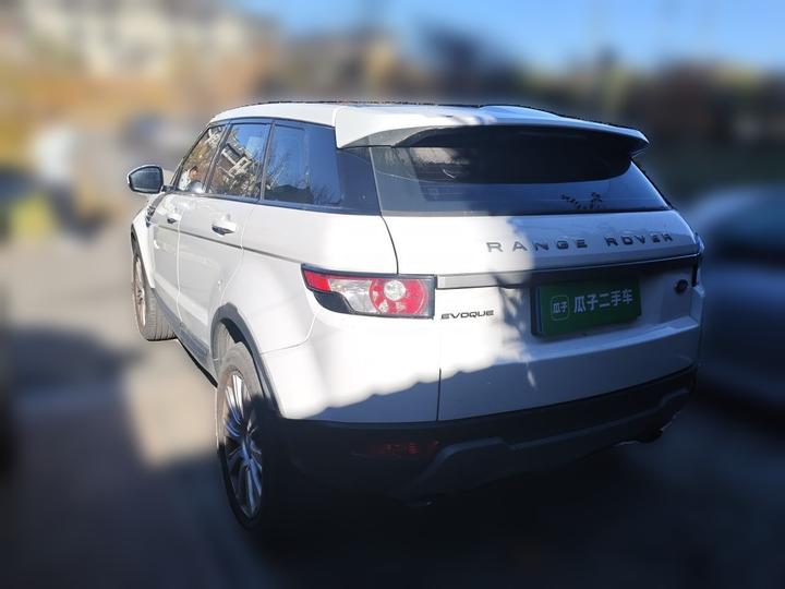 Range Rover Evoque 2015 2.0T 5-Door photo 4